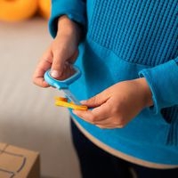 Scie enfant pour carton - Image 8