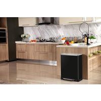 Poubelle à pédale E-Cube rectangulaire - 50 L, Matériau : Acier - Image 3