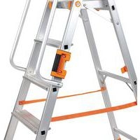 Escabeau professionnel aluminium avec rampe - Manutan Expert - Image 4