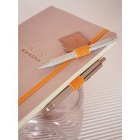 Porte-stylo autoadhésif touche de rose pour blocs carnets et agendas - Image 2