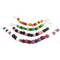 Baril 500 g perles en bois colorés + 4 cordons - Image 2