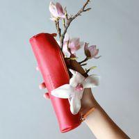 Trousse ronde corail simili cuir italien 5x21,5 cm thumbnail image 3