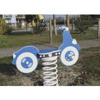 Vespa sur ressort thumbnail image 3