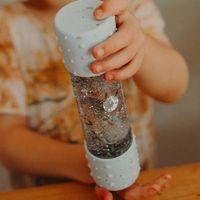 Bouteille sensorielle DIY neige thumbnail image 2