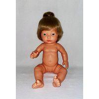 Bébé européen fille avec cheveux - Les pluminis