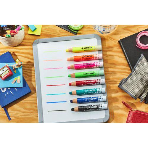Illustration de : Etui 4 crayons marqueurs Markdry fluo - Stabilo