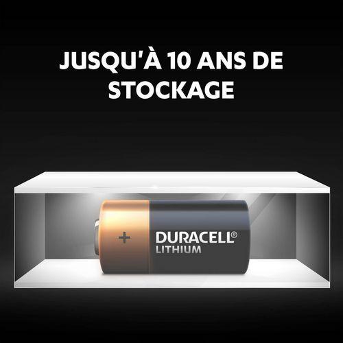 Illustration de : Pile Lithium CR2 - Pack de 2 - Duracell