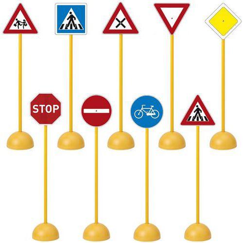 Lot de 9 panneaux de signalisation thumbnail image 1