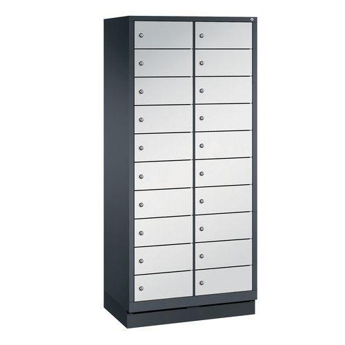 Illustration de : Armoire avec système de branchement interne pour PC - CP