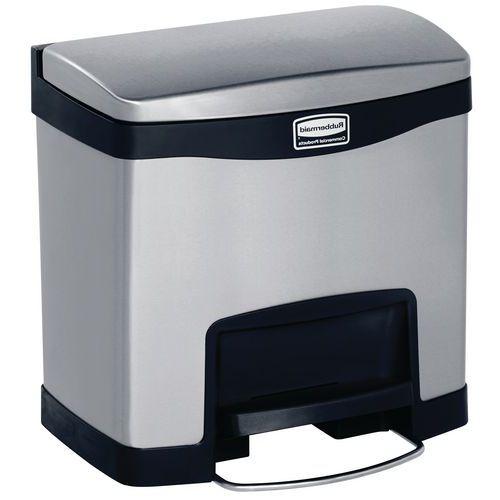 Illustration de : Collecteur Slim Jim Step On Front Step Inox 15 L_Rubbermaid