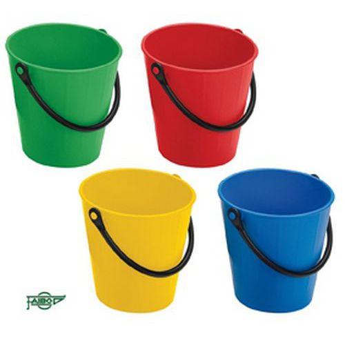 Illustration de : Lot de 4 seaux plastique assortis
