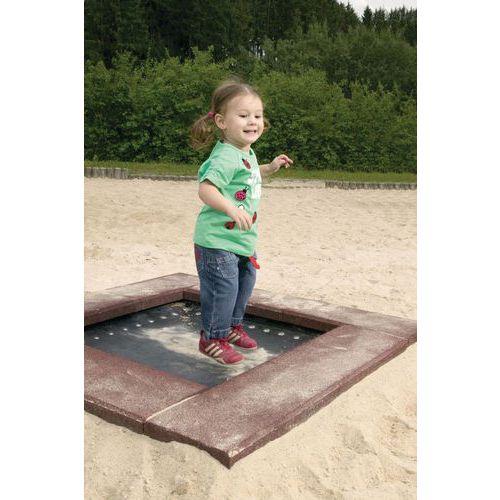 Illustration de : Le Trampoline Piccolo à encastrer Huck