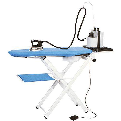 Illustration de : Table à repasser chauffante et aspirante FIT1 Electrolux Professional