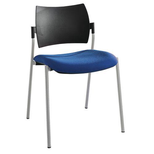 Illustration de : Chaise visiteur Tendance Dossier polypropylène noir piètement Alu