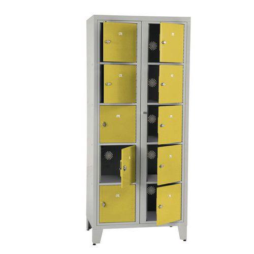 Illustration de : Armoire visitable casiers 2 colonnes