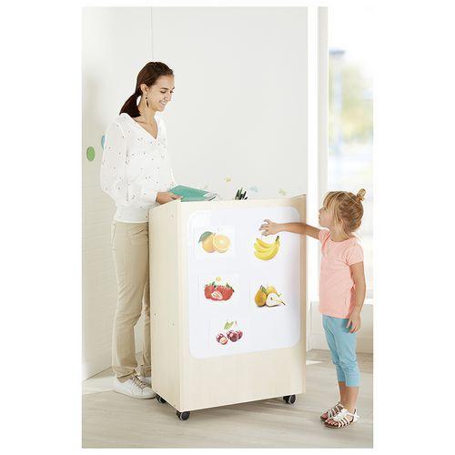 Illustration de : Meuble de l'enseignant + tableau blanc repositionnable - Nathan