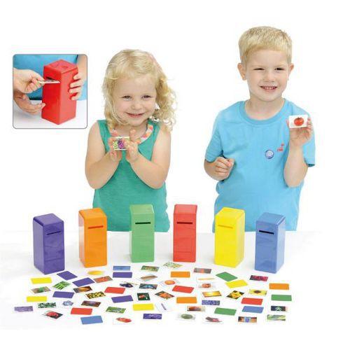 Illustration de : La poste des couleurs - Educational advantage