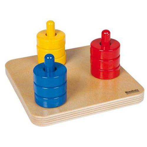 Illustration de : Disques en bois colorés empilables - Nienhuis