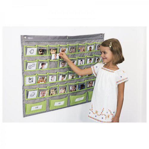 Illustration de : Pochette murale de tri - Nathan