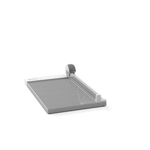 Illustration de : Coupeuse précise office A3 - Leitz