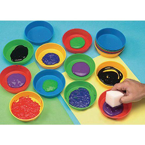 Illustration de : Bol empilable - 20 bols multicolores - Classmates