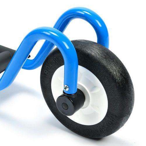 Illustration de : La super trottinette - Italtrike