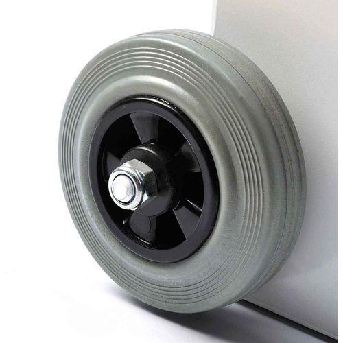 Illustration de : Poteaux badminton Massive 70 - la paire - GES