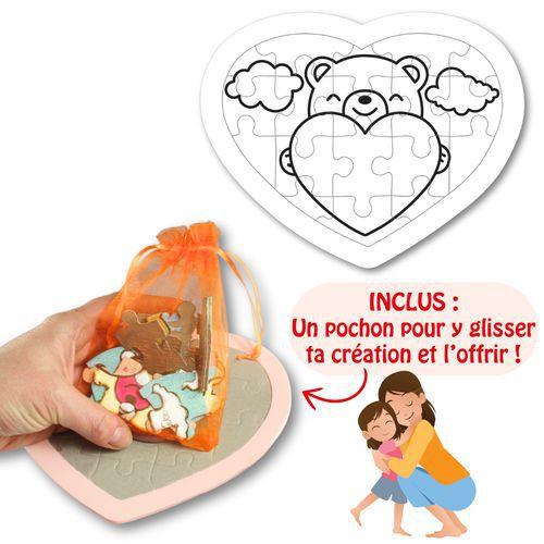 Illustration de : 12 puzzles cœur à décorer - Cléopatre