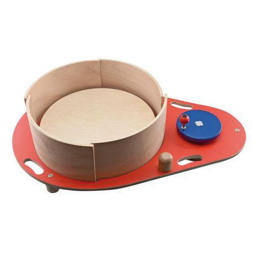 Illustration de : Machine à peindre avec plateau tournant bois