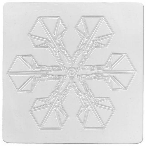 Illustration de : Lot 6 plaques relief flocons de différentes formes 17,5 x 17,5 cm